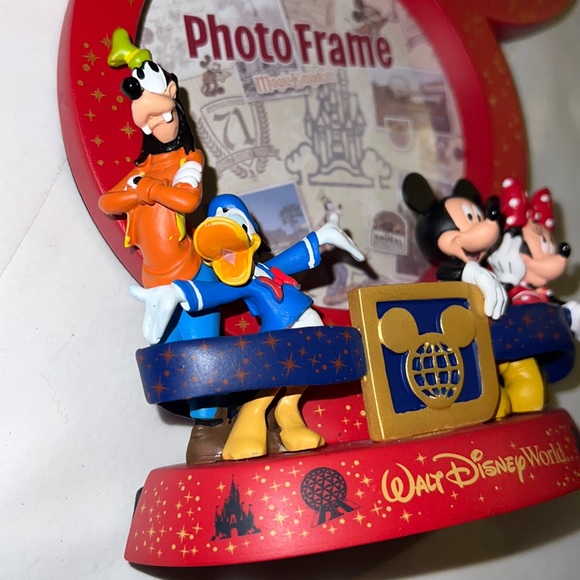 NEW!!!Disney Mickey and Friends Character 3 Photo Frame - Picture 8 of 17